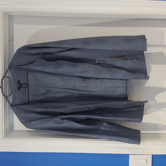 JACKET - Picture 2 of 3